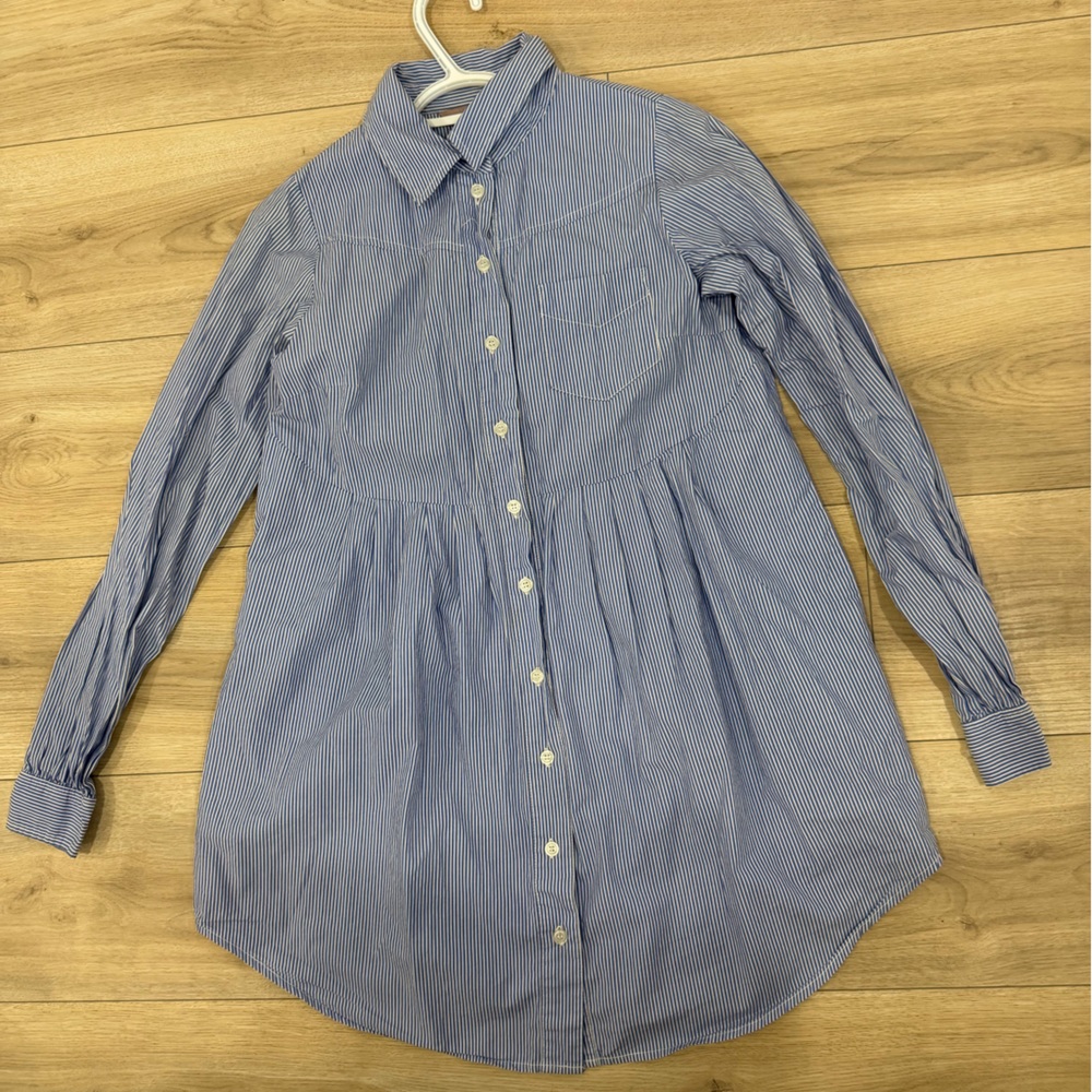 H&M White and Blue Pinstripe Blouse